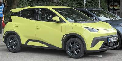 Bateria tanieje u wszystkich. Tesla, BYD i Volkswagen szukają przewagi gdzie indziej