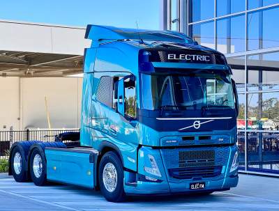 Janus Electric przerabia diesle na elektryczne ciężarówki. Wymiana baterii trwa 4 minuty