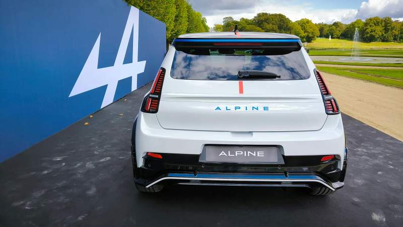 Alpine A290 — elektryczny samochód, ujęcie z tyłu