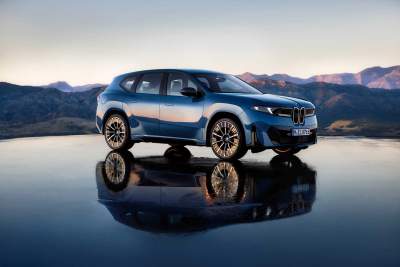 BMW iX4 od 70 900 euro: bateria 108,7 kWh i do 828 km zasięgu