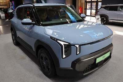 Kia EV2 Long Range w sprzedaży - większa bateria i wersje GT oraz Black-Line