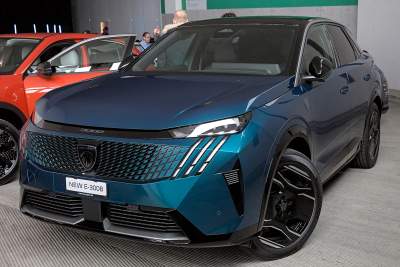Stellantis zatrzyma fabryki w Sochaux i Rennes. Brakuje baterii 97 kWh od ACC