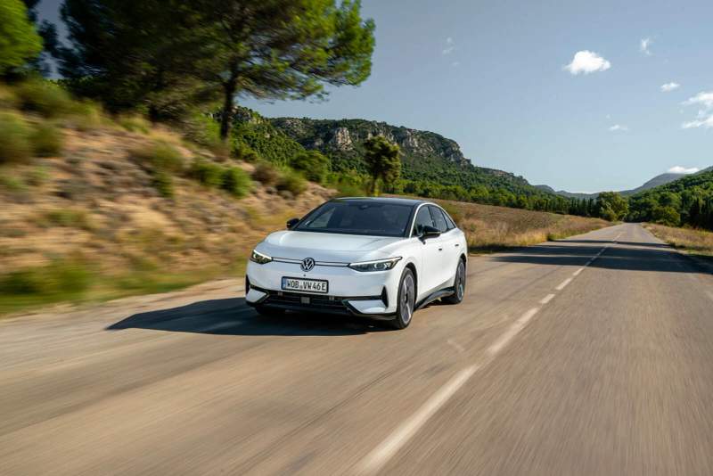 Volkswagen ID.7 — widok ogólny modelu (limuzyna)
